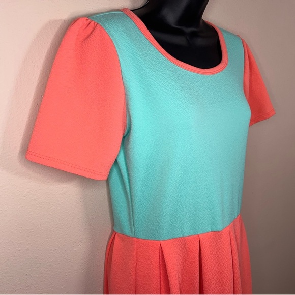 NEW Small LuLaRoe Amelia Dress Neon Coral Mint Green Short Sleeve Stretch Aline - Picture 3 of 16